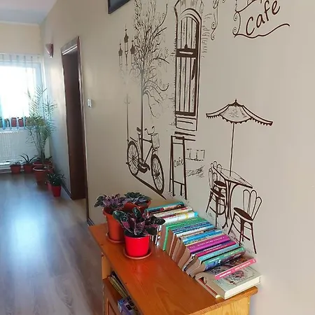 Gazde/Camere de închiriat Casa Atlas *